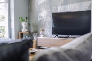 Photo 9- click for photo gallery